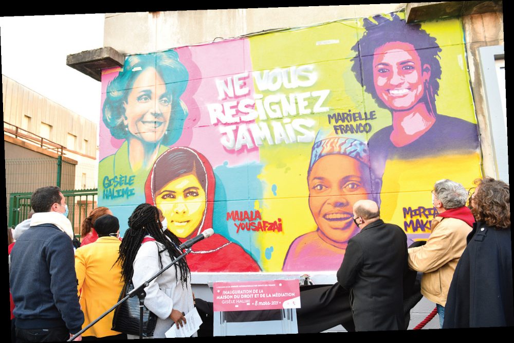 femmes, de différentes nationalités, sur différents continents, unies dans un même combat sur un mur graffé par le collectif ART.