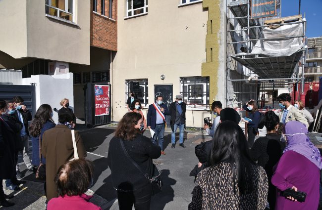 Service public de proximité - « Nous exigeons un centre de vaccination en ville » - Ville de Stains