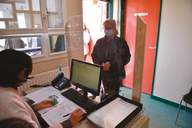Reportage - Patricia, la première vaccinée du centre stanois - 1 - Ville de Stains