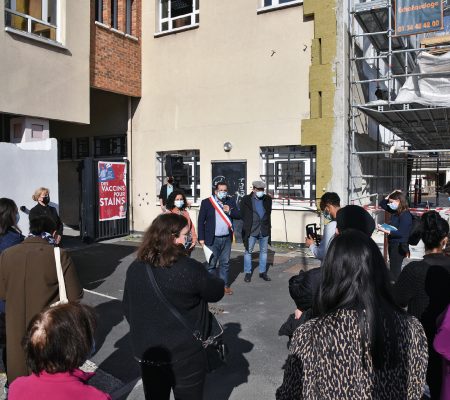 Service public de proximité - « Nous exigeons un centre de vaccination en ville » - Ville de Stains