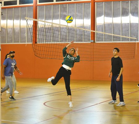 Sports - Comme Jeanne et Serge, ils aiment le volley-ball - Ville de Stains